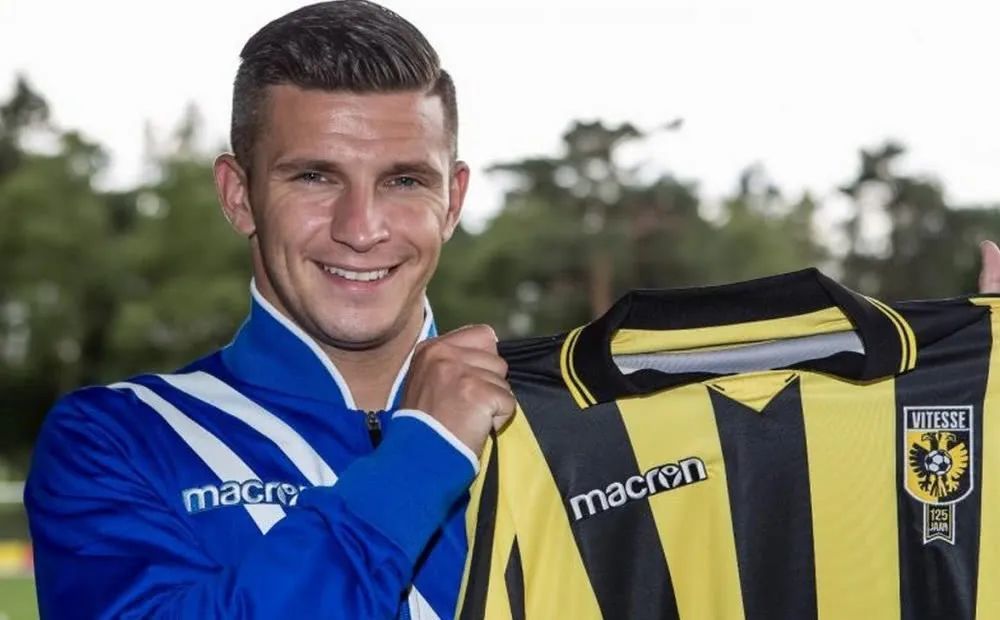 体育赛事中 体育赛事中