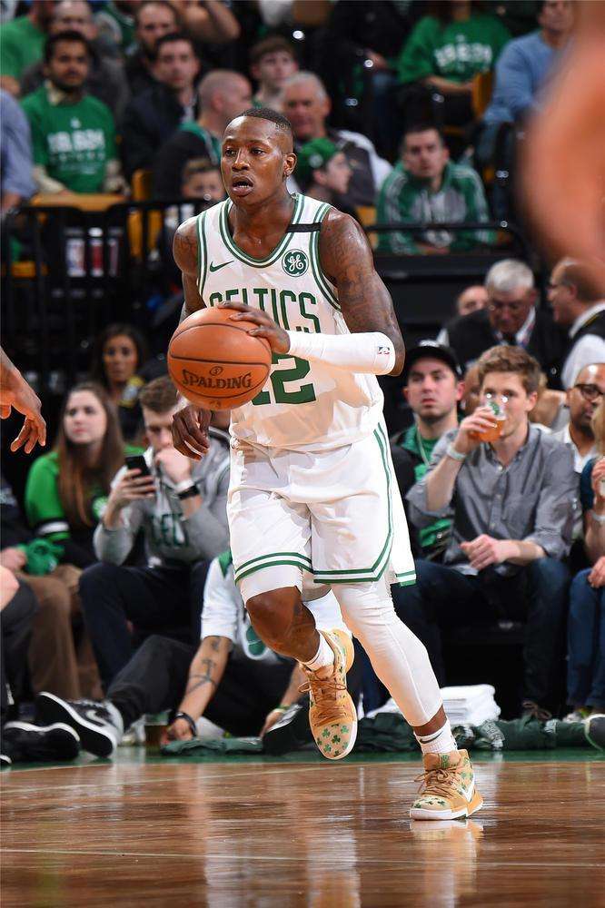 体育界树立 体育界树立